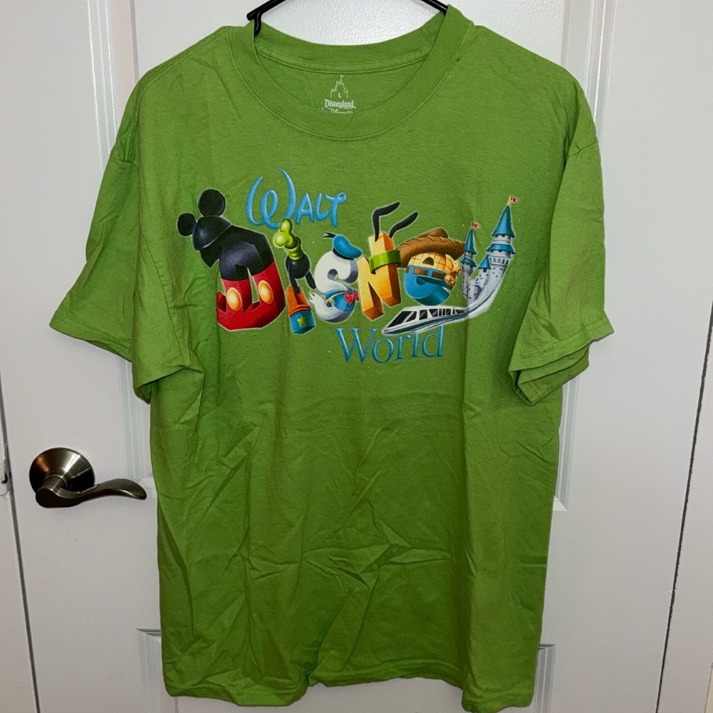 Walt Disney World Tee Size Large